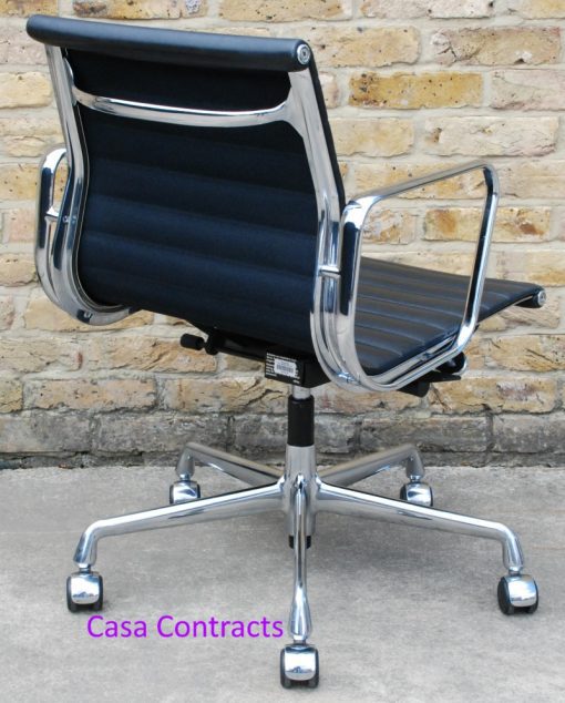 Vitra Eames EA117 black ribbed leather Aluminium Group Chair 4